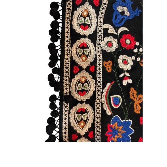 Umgee Small Boho Floral Embroidered Mini Skirt Bird Pom Black Caribbean - Picture 4 of 6